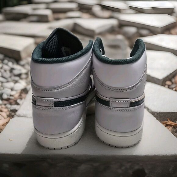 NWOT Air Jordan 1 Mid SE Men's Shoes. White/Green. Size 12 - Picture 5 of 5